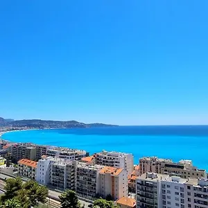 https://sea-view-apartment-nice-06200.fr-provencehotel.com
